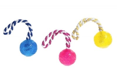 Играчка good 4 fun топка 6 см с въже ф8мм, от Karlie, Германия 