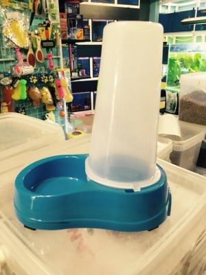 Диспенсър за храна 550мл