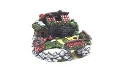 Голяма къща с двор