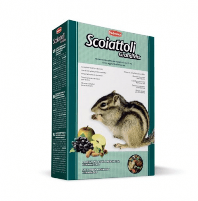 Пълноценна храна за катерици.