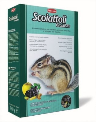 Пълноценна храна за катерици.Опаковка:750гр.