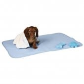 "Trixie" - Кърпа, одеяло и две плюшени играчки за малки кученца