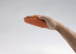 "Pet Products" - Гумена четка за масаж в различни цветове