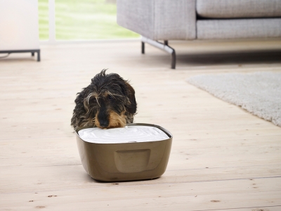 Воден фонтан VOLCANO за кучета и котки, вместимост 2,5 литра (25 x 25 x 11см)