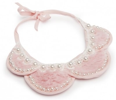 Декоративна яка с  перли