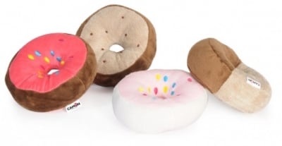 Плюшена играчка във форма на поничка.