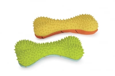 Забавни и цветни кучешки играчки във формата на кокал.