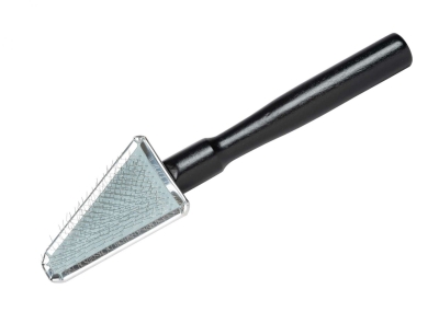 Четка триъгълна с изключително дълга дръжка 