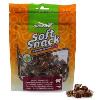 БР Меки лакомства кубчета агне и риба 85г