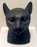 Бронзова маска на котка в Древен Египет
