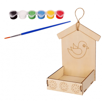 Хранилка за птици с боички, дърво