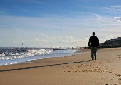 Станислав Чакъров с кучето си