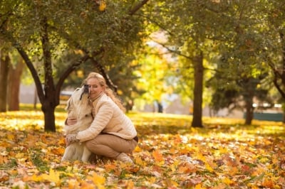 Дамски пухени якета за разходка с куче – как да изберем?