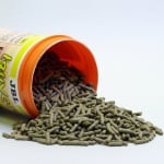 JBL Iguvert 250мл; 1 литър - Пълноценна храна за игуани и други видове растителноядни влечуги.