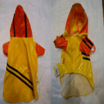 Жълт дъждобран  с качулка 