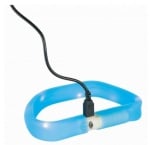 Светещ нашийник за кучета с USB Trixie, син, три размера