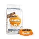 Iams Indoor, храна за котки живеещи на закрито, с пиле, 100гр НАСИПНО