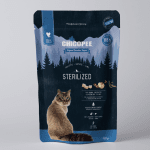 Chicopee Holistic Sterilized - пълноценна суха храна без зърно за кастрирани израснали котки над 1 г., 400 г