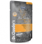 пиле и червена боровинка