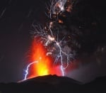 Светкавици и лава